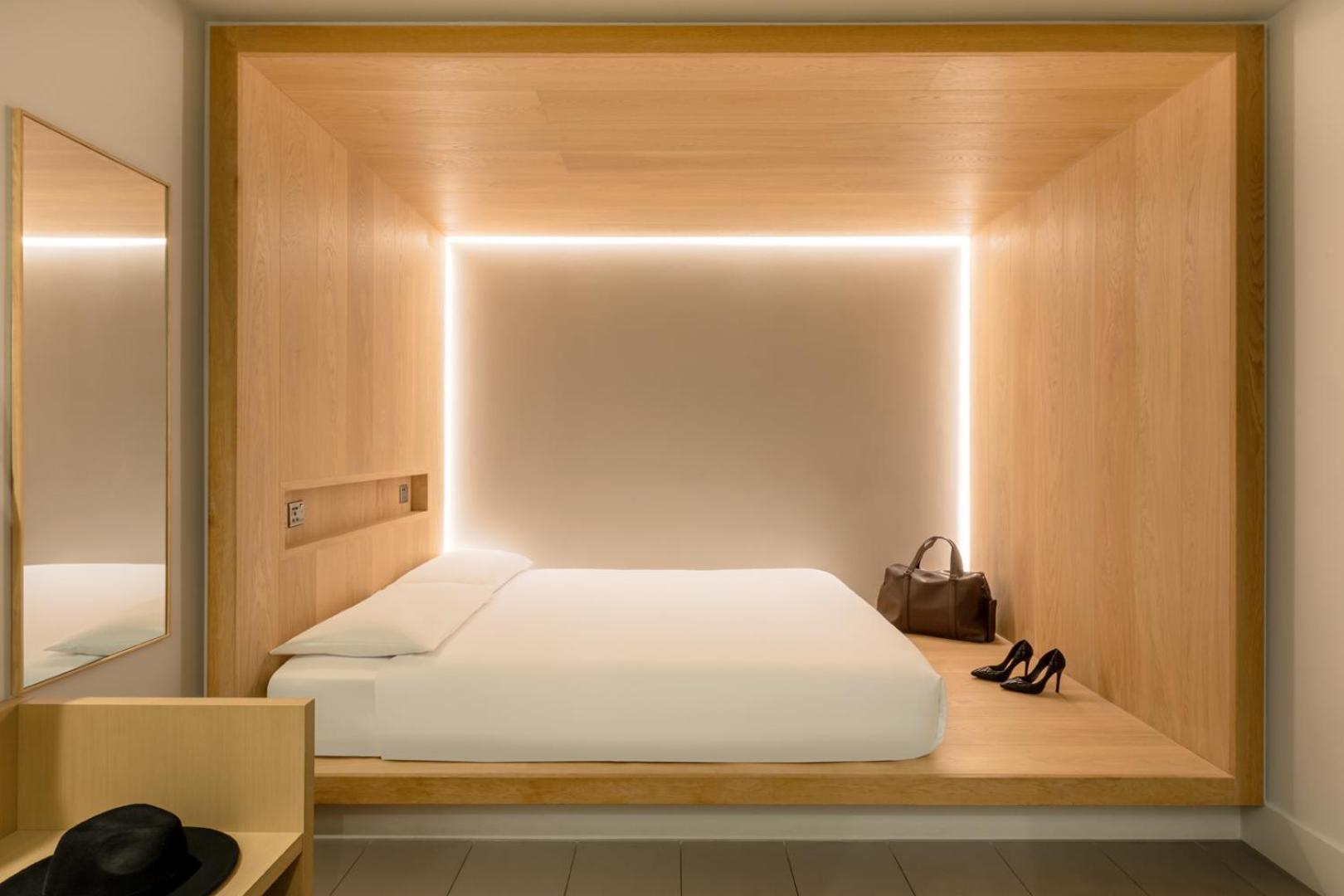 Zedwell Piccadilly Circus Hotel Лондон Екстериор снимка
