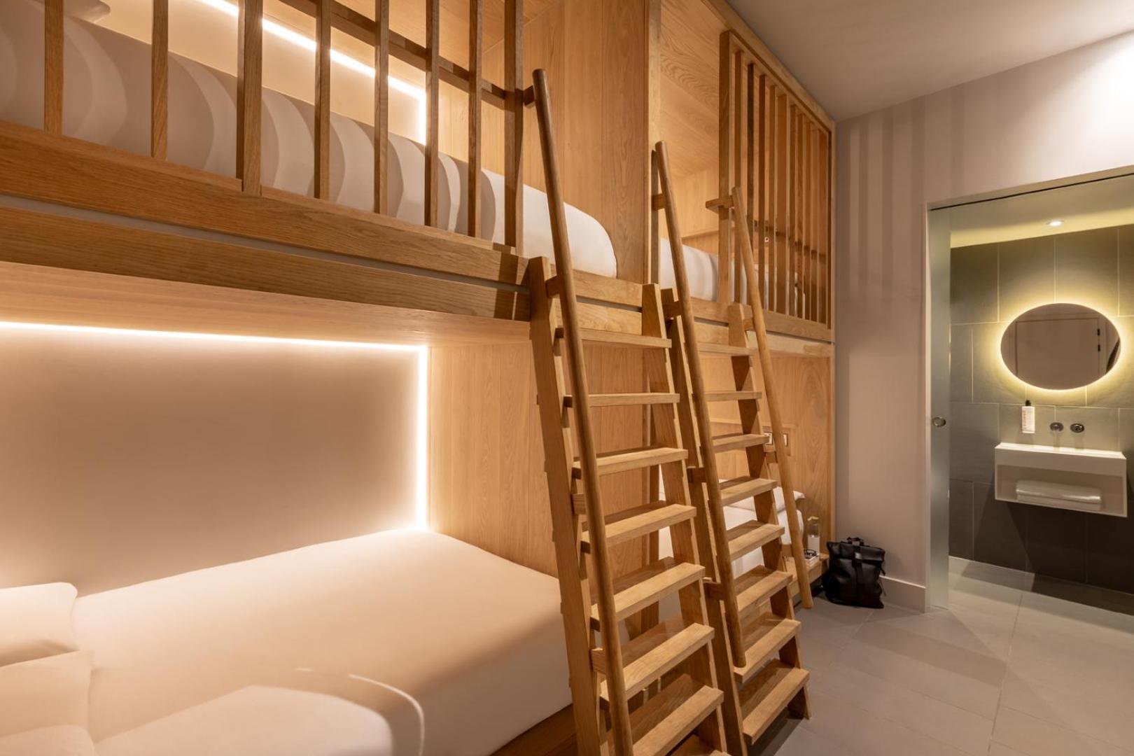Zedwell Piccadilly Circus Hotel Лондон Екстериор снимка