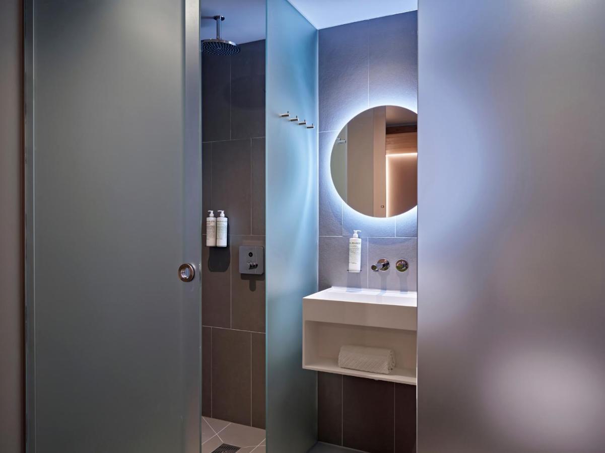 Zedwell Piccadilly Circus Hotel Лондон Екстериор снимка