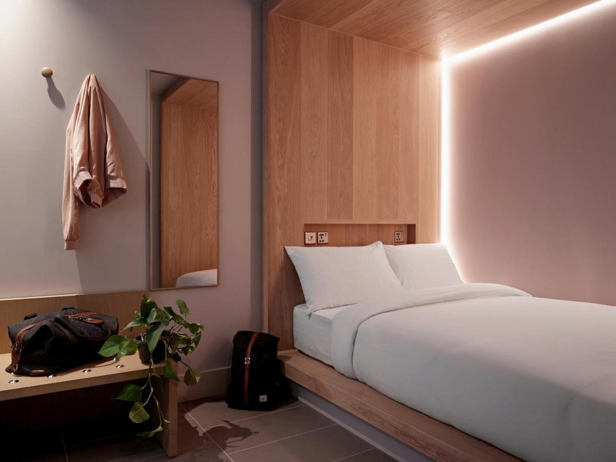 Zedwell Piccadilly Circus Hotel Лондон Екстериор снимка